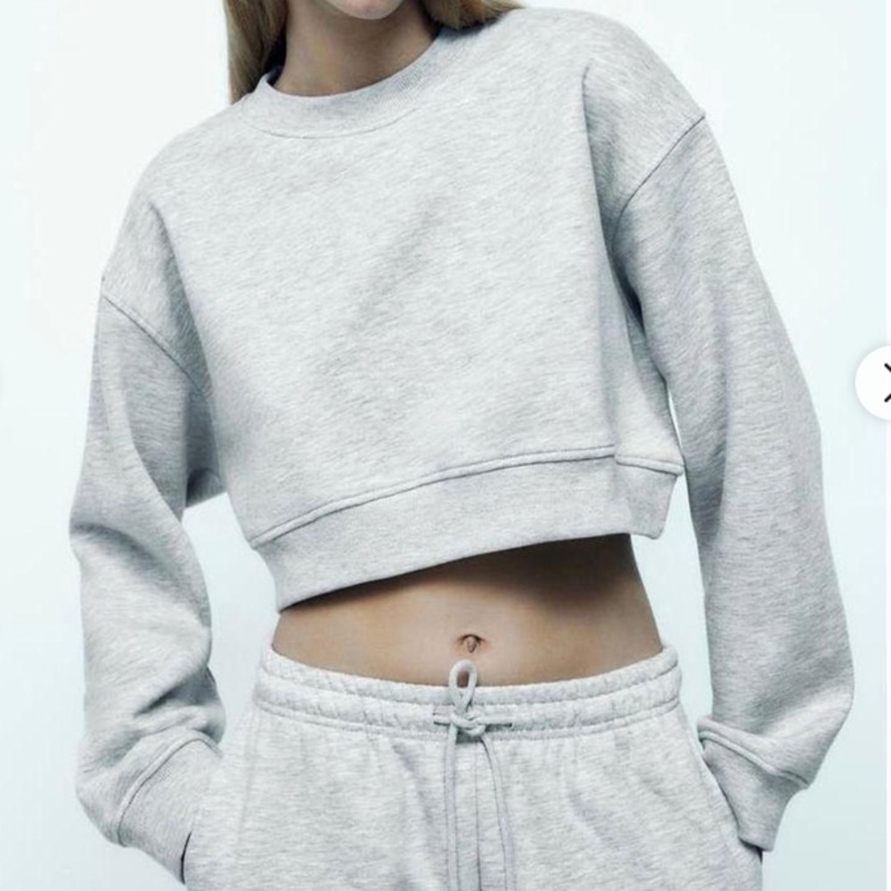 Zara cropped Sweatshirt NWT
